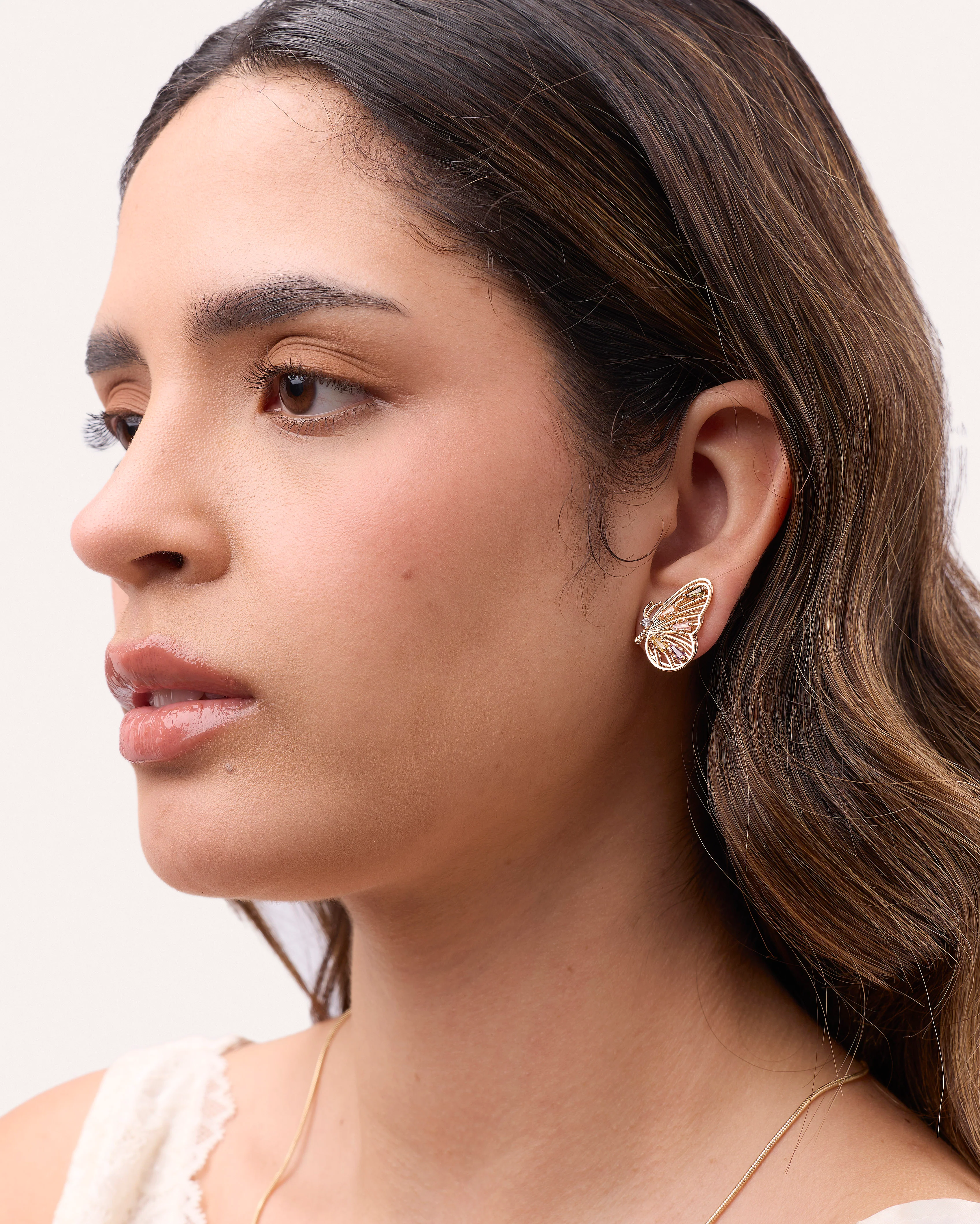Arete moda mariposa dorado - Image 3