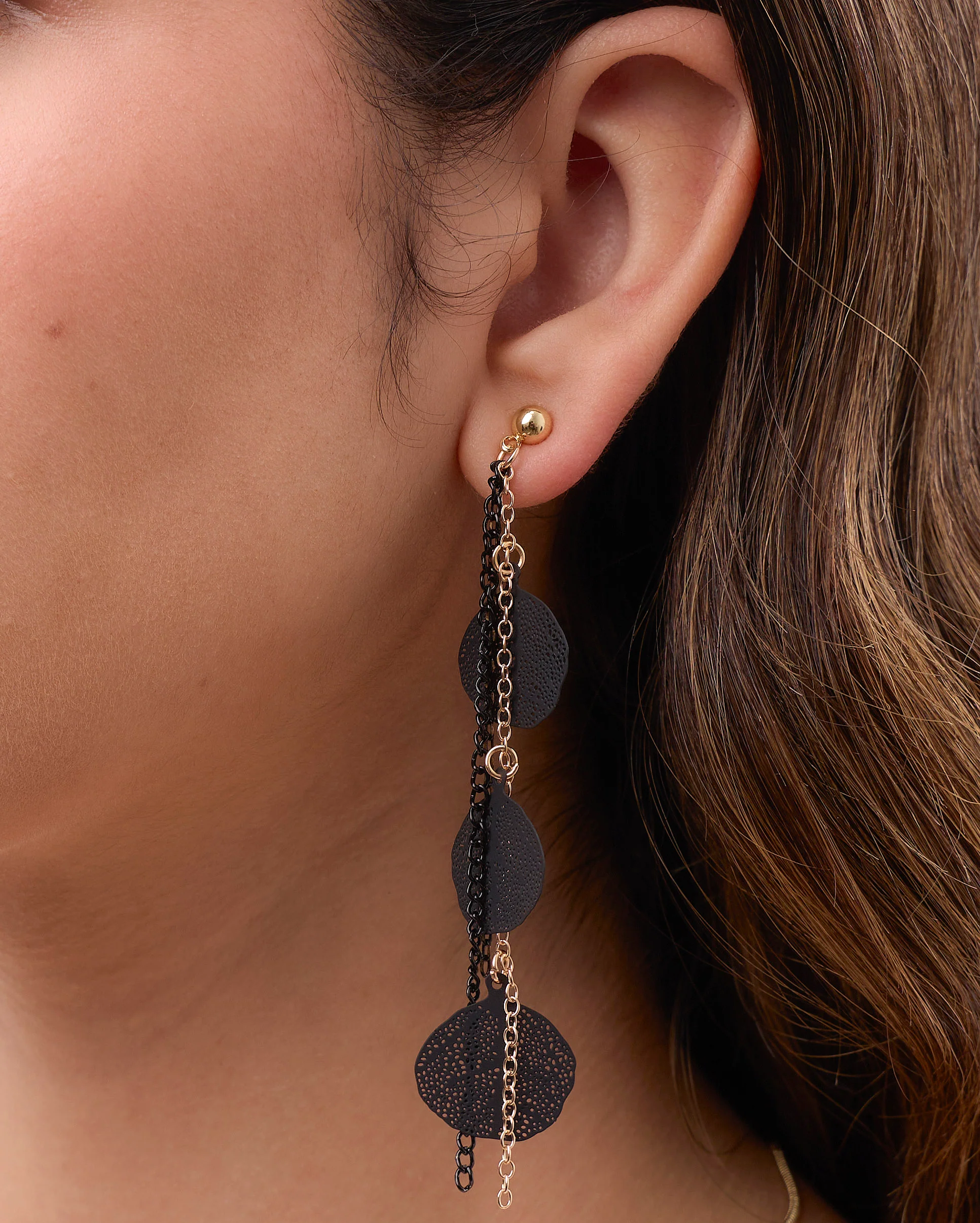 Arete Moda Largos Black Dorado - Image 2