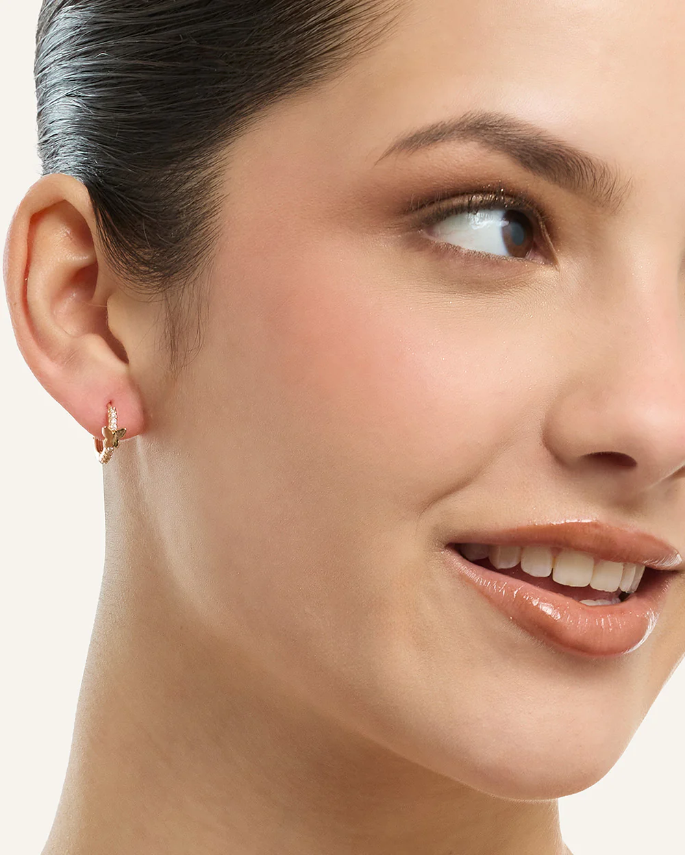 Aretes Argolla Premium Zircón Bañado en Oro Dorado - Image 2
