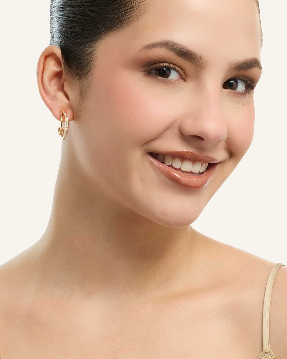 Aretes Argolla Premium Zircón Bañado en Oro Dorado - Image 3