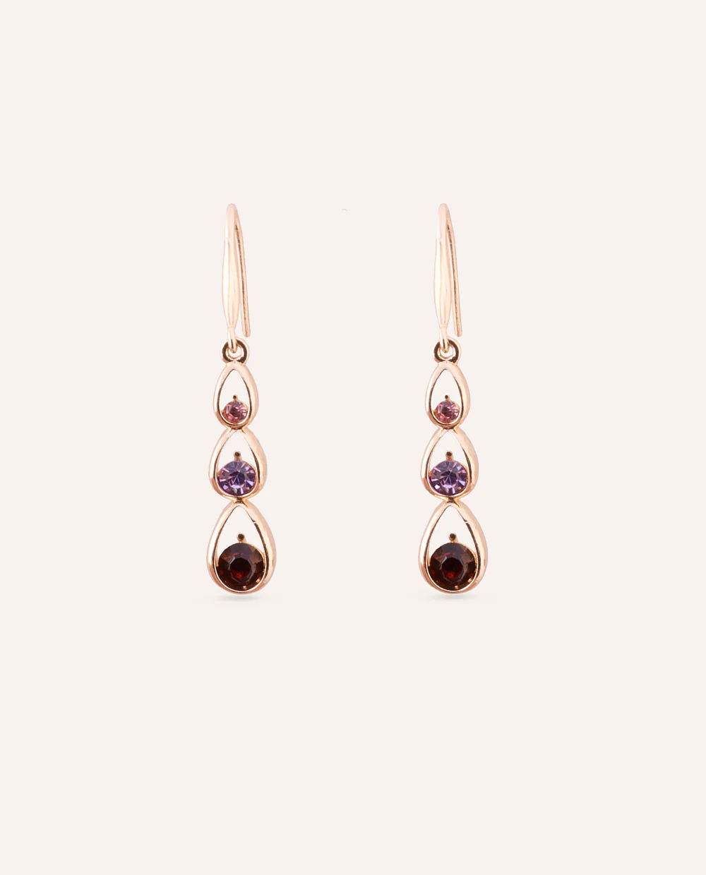 Aretes Moda Drop Dorado - Image 2