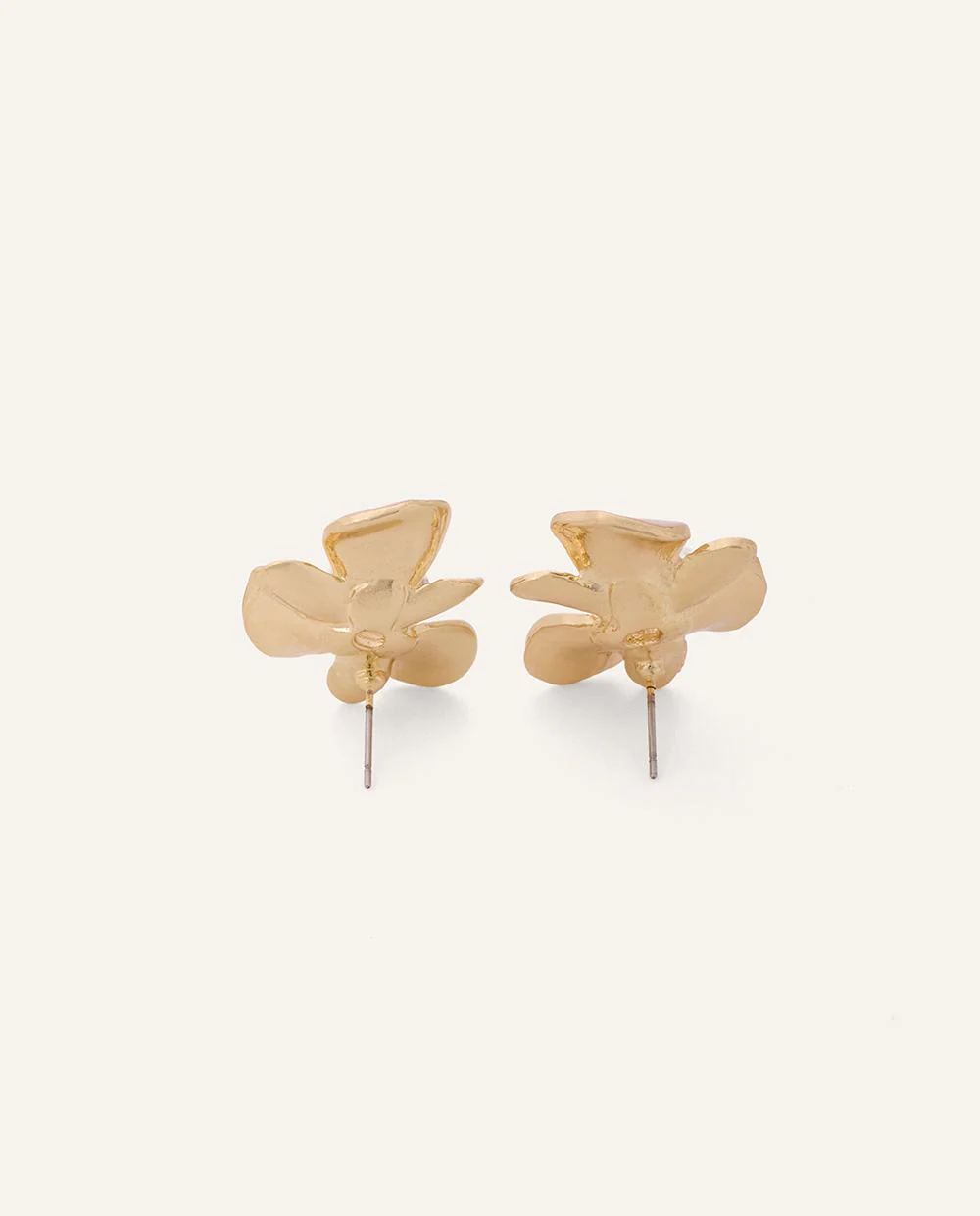 Aretes Moda Pegado Bloom Dorado - Image 4