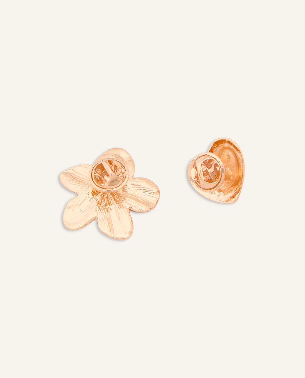 Broche Moda Flor Dorado - Image 2