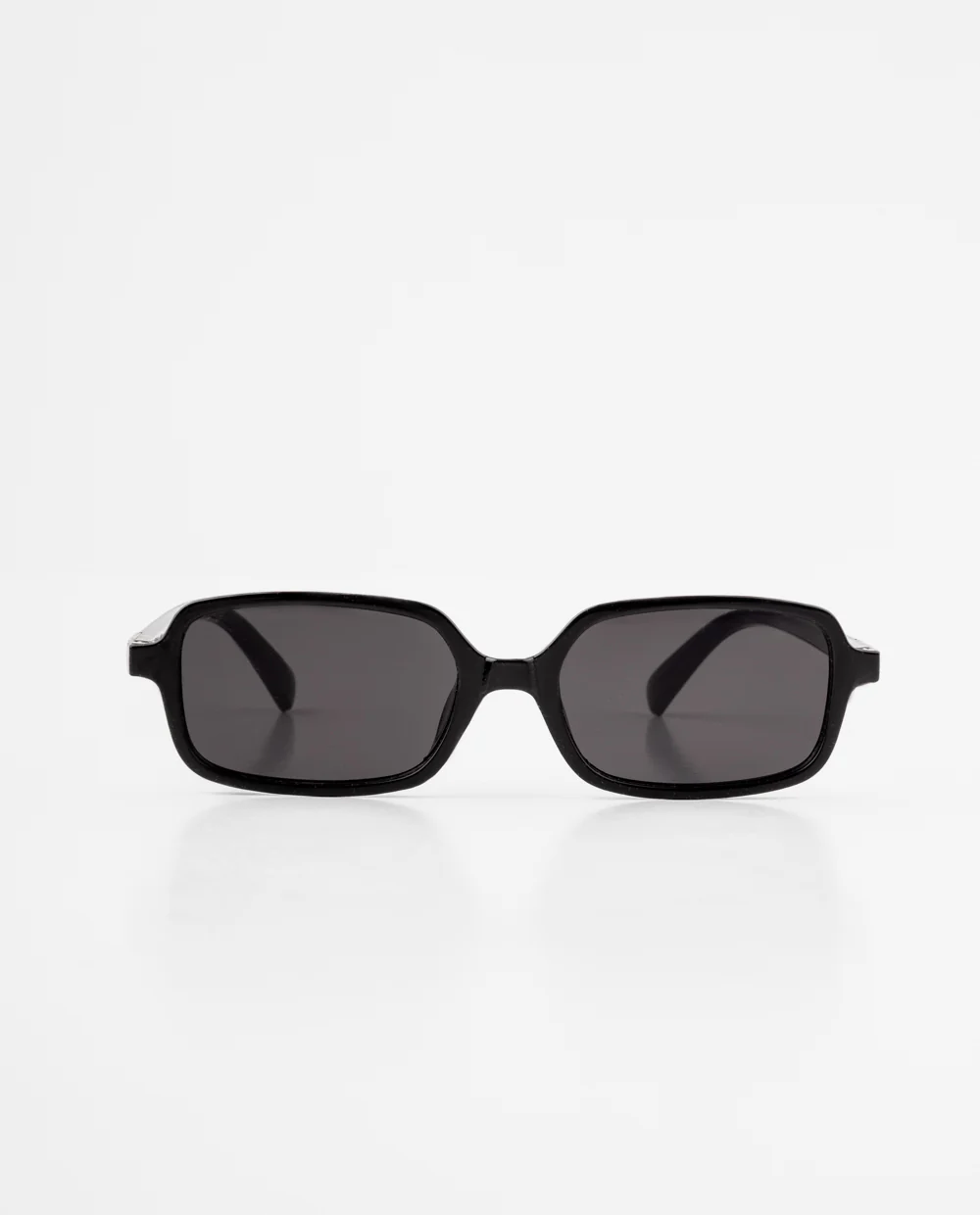 Lentes rectangulares negros