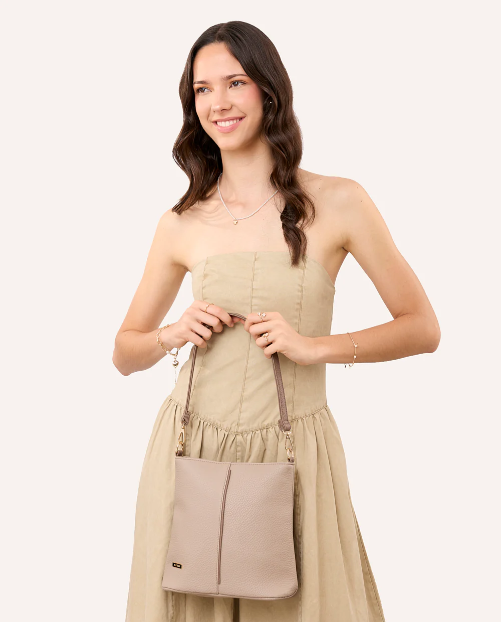Morral PU cuadrado beige - Image 4