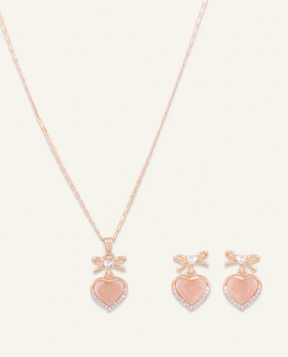 Set Collar + Arete Moda Aura Heart Dorado